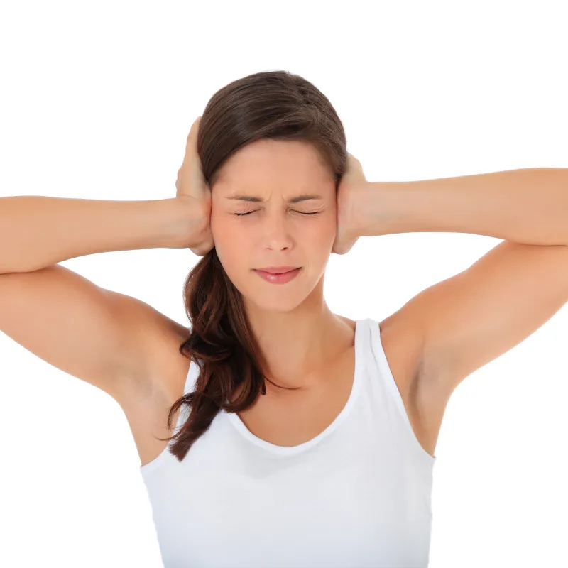 Tinnitus Symptome - Ohrengeräusche und Konzentrationsschwierigkeiten